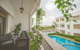 Lovely 2 Bedroom Vacation Home With Pool/Beach
